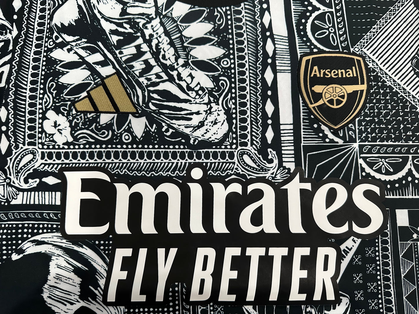 Arsenal Special Edition – Black & White Graphic Jersey