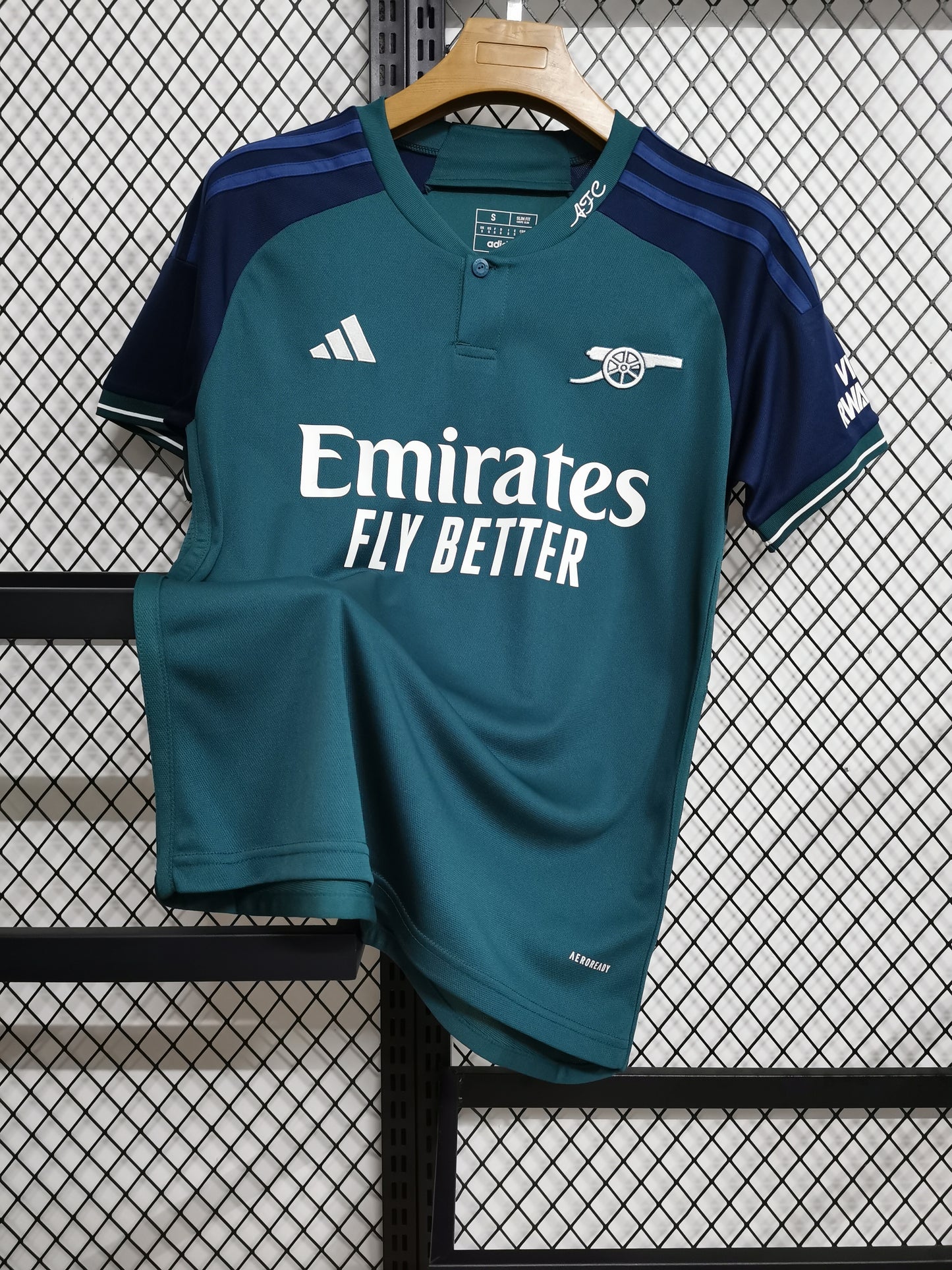 Arsenal Goalkeeper Kit 2024/25 – Green Edition